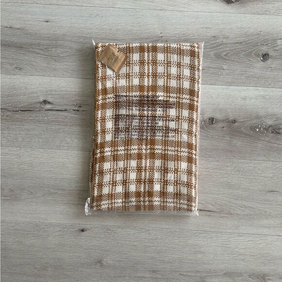 Timberland Women's Plaid Scarf Mustard/Cream OS NWT IN‎ PACKAGING - Picture 6 of 6